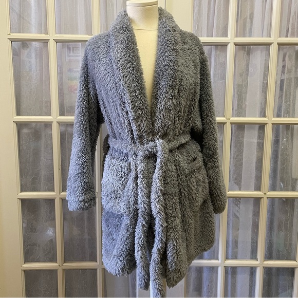 NATORI Fuzzy Short Bath Robe Size L/XL - Picture 5 of 7